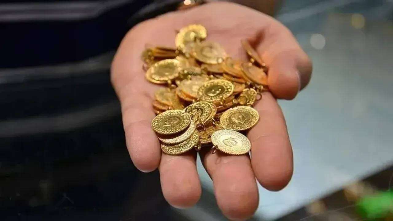 Gram altında tarihi zirve: Uzman isimden 19 Ağustos alarmı! Rakam vererek açıkladı 7